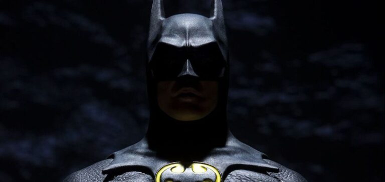 Bambino di due anni e mezzo scappa da casa di notte. Ai Carabinieri che lo ritrovano: “Sono Batman”