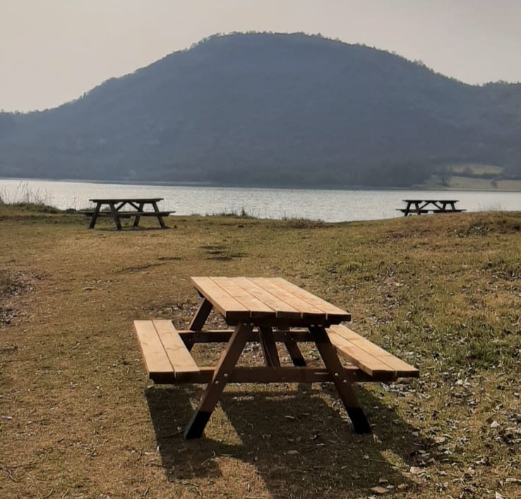 Lago di Canterno: ripartiti i lavori per la pista circumlacuale e allestita una nuova area attrezzata