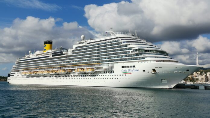Costa_Diadema_Palma_2019-10-29_11_(cropped)