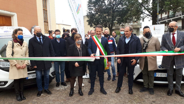 Paliano – Mobilità garantita, consegnati i due nuovi mezzi per i servizi sociali