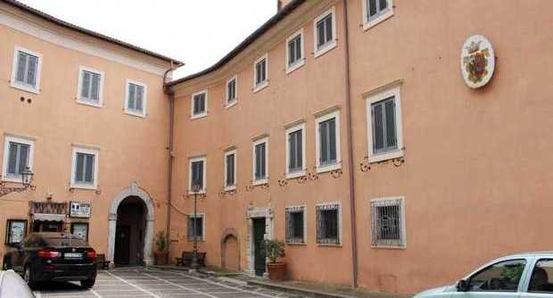 ceccano-palazzo-comunale-stato-agitazione-personale