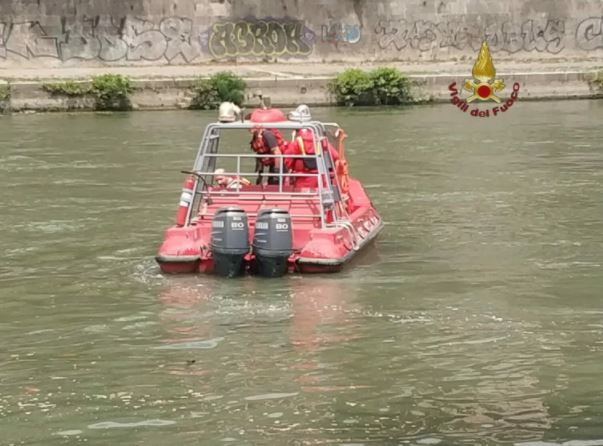 roma-tevere-morto-giovane-non-identificato