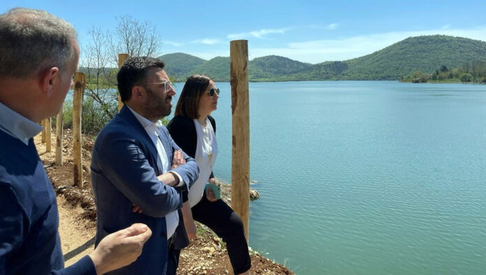 Canterno - Battisti, Procedono i lavori lungo il cantiere della pista ciclabile del lago 01