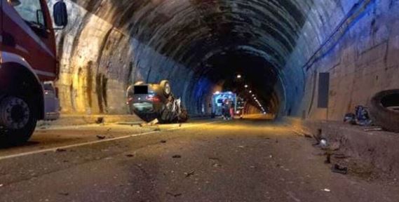 galleria anticolana feriti incidente stradale