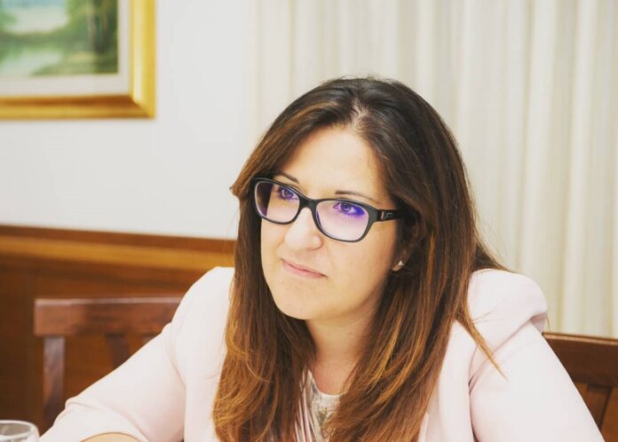 Ilaria-Fontana-01