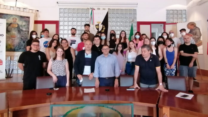 Aquino – Il saluto dei sindaci dell’Unione CinqueCittà ai giovani che hanno concluso il Servizio Civile Universale 01