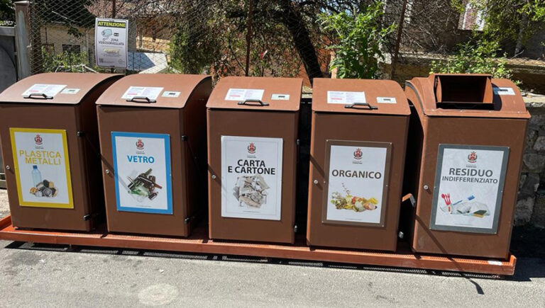 Ferentino – Installati i nuovi contenitori per la raccolta differenziata