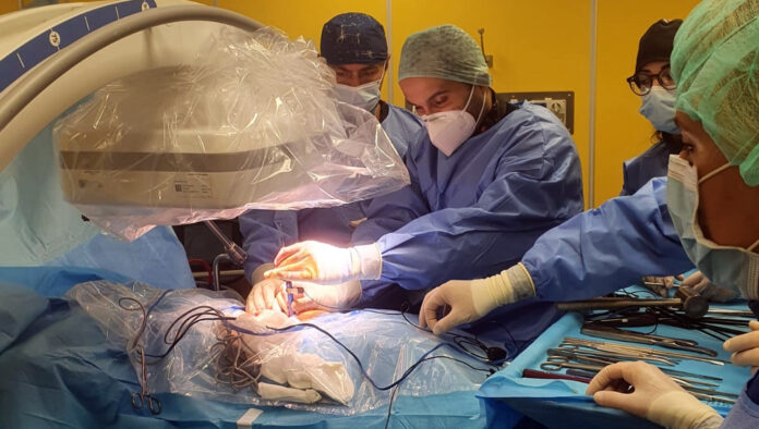 XLIF - posizionamento trocar con neuromonitoraggi 2