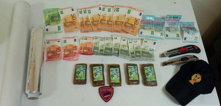 Cassino – Con la droga nel sottopassaggio della Stazione: due arresti
