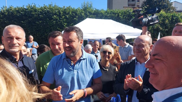 La visita di Matteo Salvini al mercato settimanale di Frosinone