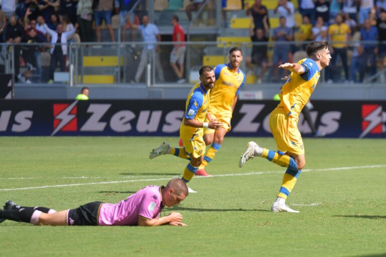 Frosinone-Palermo 1-0, canarini terzi in classifica
