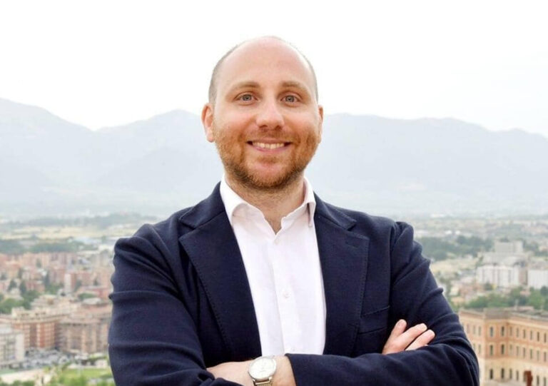 Frosinone – La proposta di Iacovissi (Psi): “Intitolare uno spazio pubblico a Nenni e Craxi. Mozione in Consiglio”