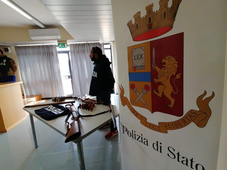 Spedizione punitiva a colpi di spranga: arrestati in 4