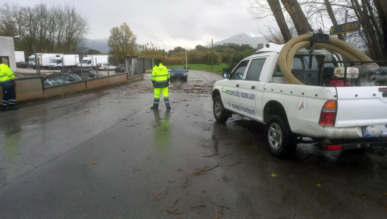 Frosinone – Allerta meteo, Mastrangeli: “Grazie alla Polizia locale e ai volontari della Protezione Civile che hanno operato per fronteggiare l’emergenza”