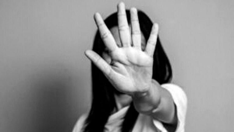 Frosinone – Torna l’iniziativa contro la violenza sulle donne “In Vetrina: stop al femminicidio”