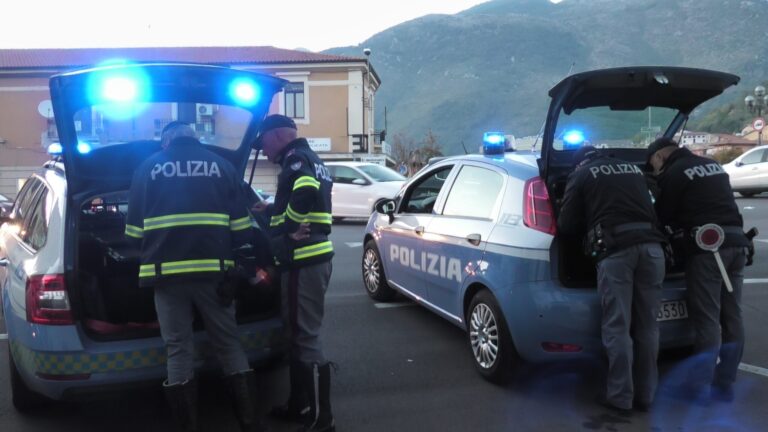 Controlli a tappeto sul territorio: sequestrato un veicolo a delle famiglie rom