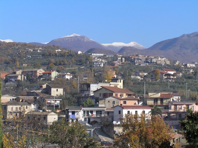 L’Eccidio settimanale – Nelle zone del Crocifisso e limitrofe entrano in scena i vigilantes come nel vecchio Far West