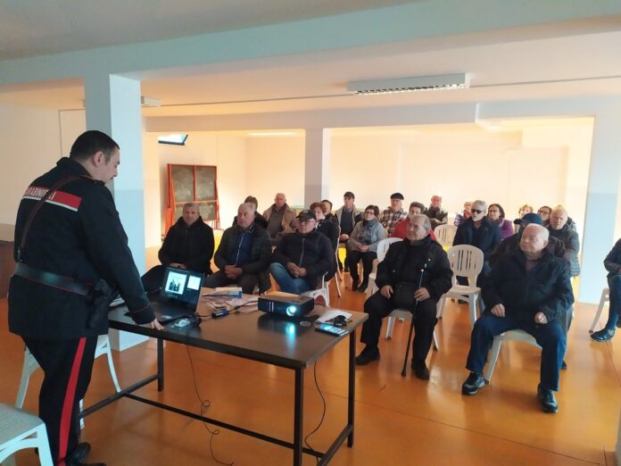 vico-nel-lazio-banconote-pacco-e-donazioni-tutte-le-tecni_57594
