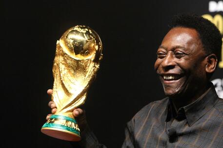 Calcio in lutto: muore a 82 anni Pelé