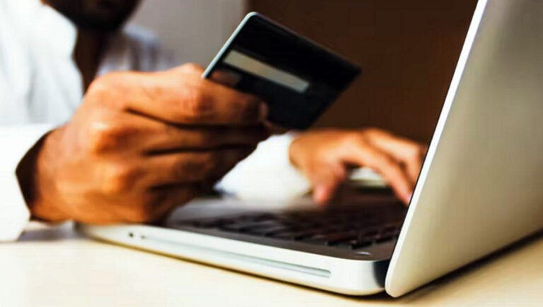 Codici: mancata consegna di prodotti, segnalati due nuovi siti di e-commerce