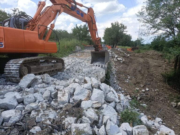 Rivoluzione Stradale, in corso i lavori di rifacimento del ponte sulla S.P. n.73 Chiusa dei Ricci