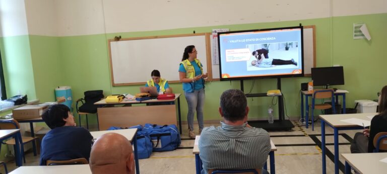 Arce – Installati e funzionamenti i defibrillatori donati dalla famiglia Tedeschi