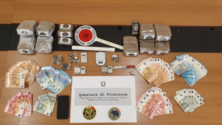 Cassino – Droga nascosta in casa: il fiuto del cane Isco fa arrestare tre giovani