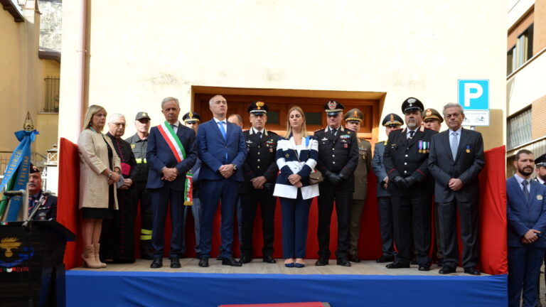 Ferentino – La caserma dei Carabinieri intitolata alla Medaglia d’Argento Gaetano Catracchia
