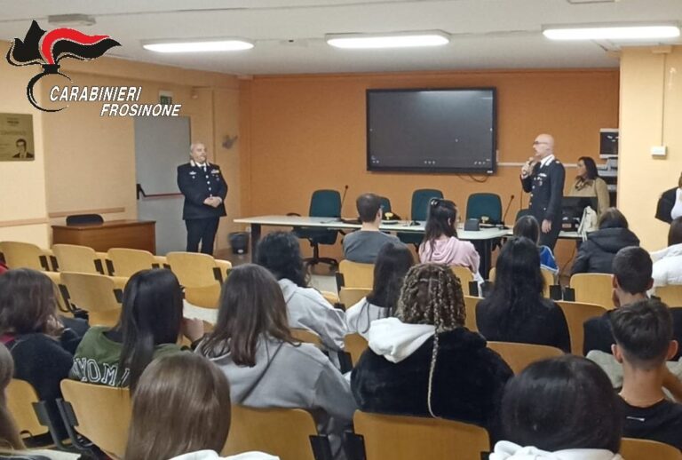 I Carabinieri incontrano gli studenti dell’Istituto I.S. Volta