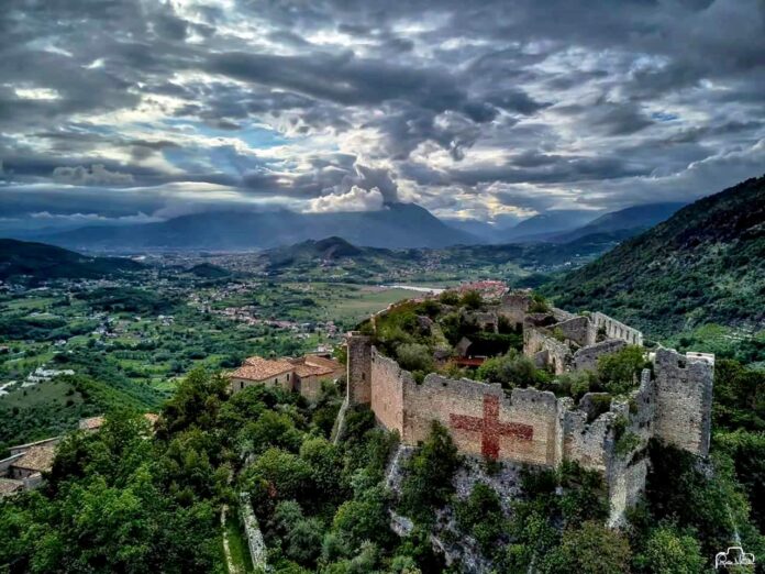 Il castello longobardo di Vicalvi - Foto di Rocco Maltesi