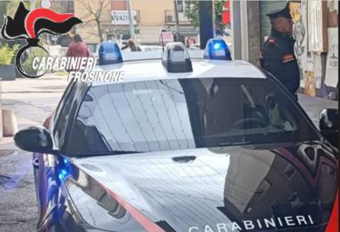 Cassino, minacce e violenze contro i medici per avere più metadone: giovane in manette