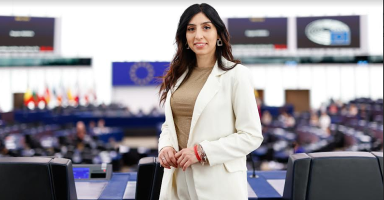 Elezioni europee: Veronica Rossi attacca: “Non c’è bisogno di salvatori della Patria”