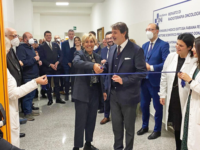 taglio del nastro inaugurazione nuovo reparto radioterapia oncologica ini città bianca veroli