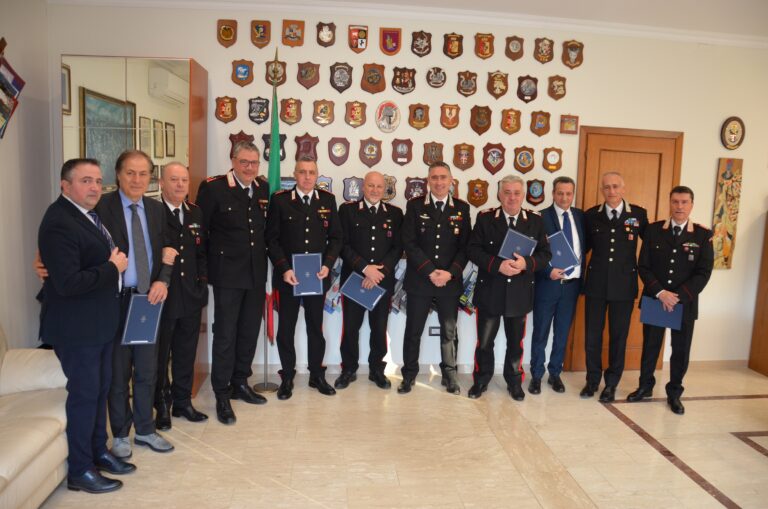 Frosinone: il Comandante provinciale, Col. Gabriele Mattioli, saluta i Carabinieri che vanno in congedo