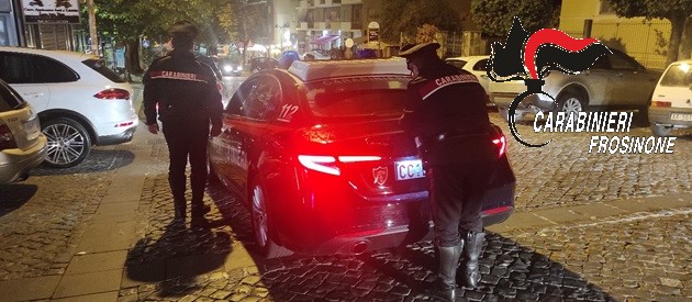 Anagni, litiga con il fratello, lo minaccia e ferisce: arrestato dai carabinieri dopo una colluttazione