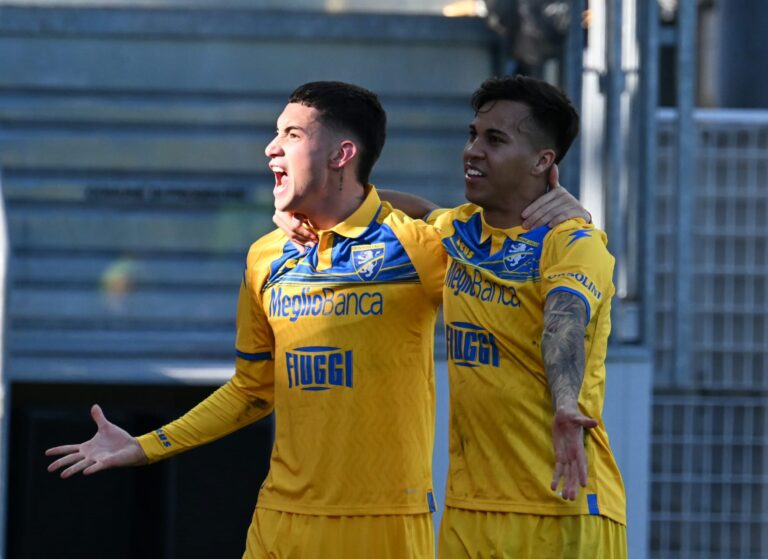 Il Frosinone torna al successo: Cagliari battuto 3-1