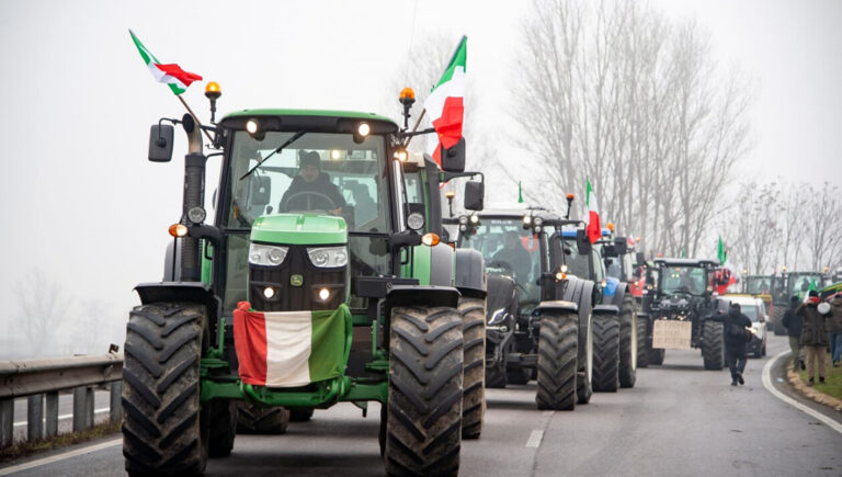La protesta dei trattori arriva anche in Valcomino: domenica “invasione” dei mezzi agricoli. Europa nel mirino
