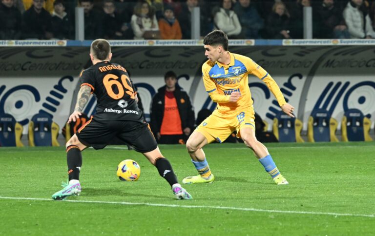Il Frosinone sciupa tanto e perde ancora: la Roma passa 3-0