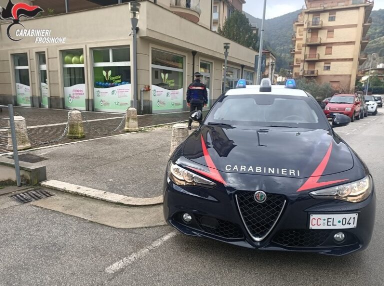 Carabiniere sventa furto in un supermercato: identificati e denunciati gli autori