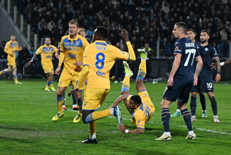 Frosinone-Lazio 2-3, altra sconfitta per i giallazzurri: la classifica si fa sempre più complicata