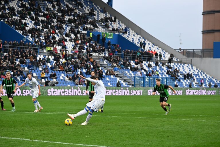 Il Frosinone riporta in vita il Sassuolo: i neroverdi vincono 1-0