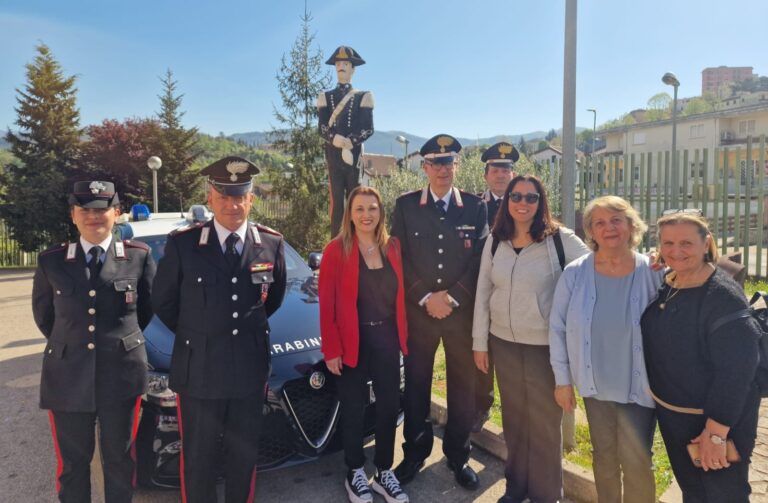 Gli alunni dell’istituto comprensivo “Egnazio Danti” in visita alla Compagnia Carabinieri di Alatri