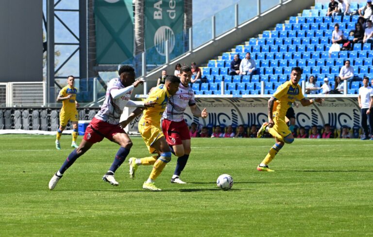 Frosinone-Bologna 0-0, secondo pareggio consecutivo per il Leone