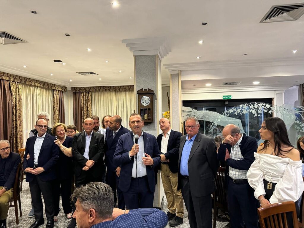 mario abbruzzese l'europa dei territori