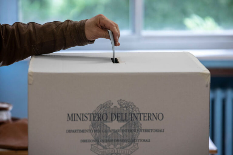 Elezioni, da domani alle urne per Comunali ed Europee. Oggi fine campagna elettorale. Parola agli elettori