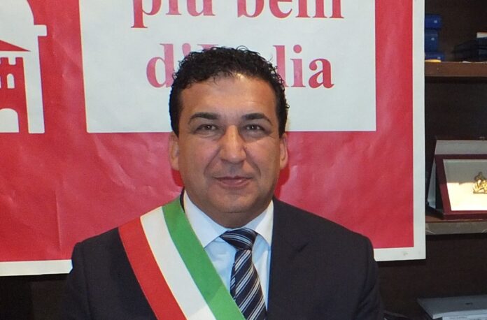 ENZO PERCIBALLI SINDACO FASCIA TRICOLORE Enzo perciballi sindaco Boville ernica