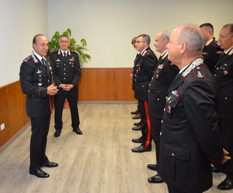 Frosinone – Omaggio del generale Luongo ai familiari del carabiniere deceduto per malore