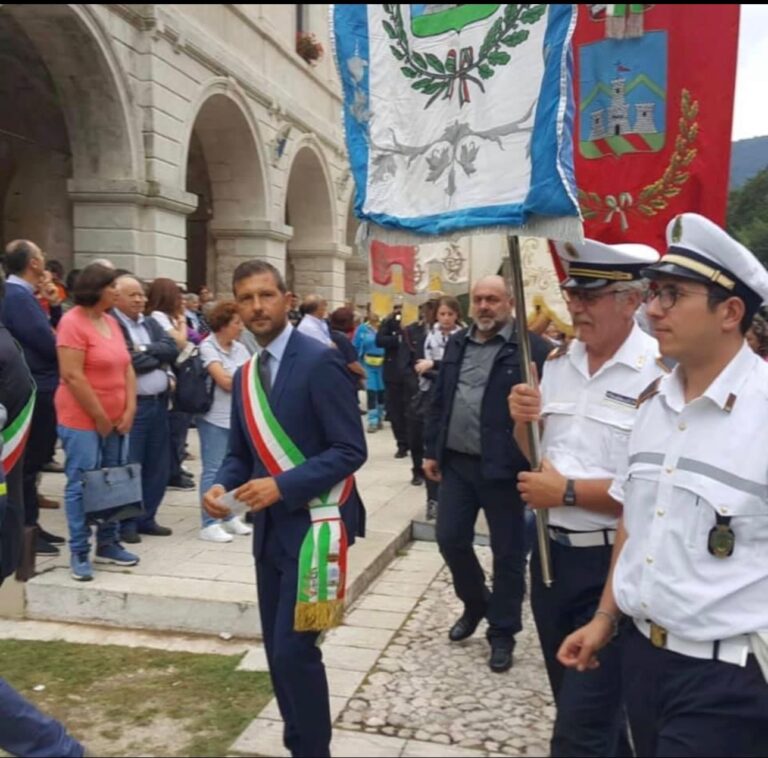 Roccasecca, le due Compagnie di pellegrini fanno… pace: il 21 ingresso a braccetto al Santuario di Canneto