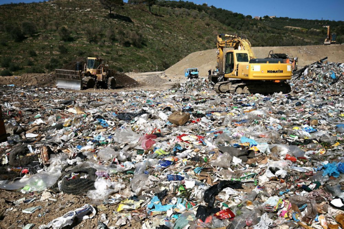 discarica rifiuti