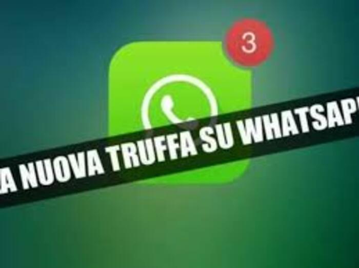 Codici: richieste di aiuto e dati, la truffa che fa perdere il profilo WhatsApp